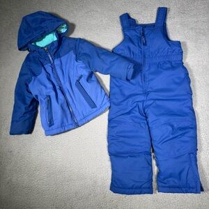 L.L. Bean Boys 2 piece Snowsuit Size 4T